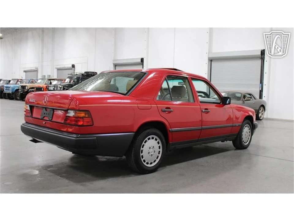 1986 Mercedes-Benz 190E - Image 20 of 31