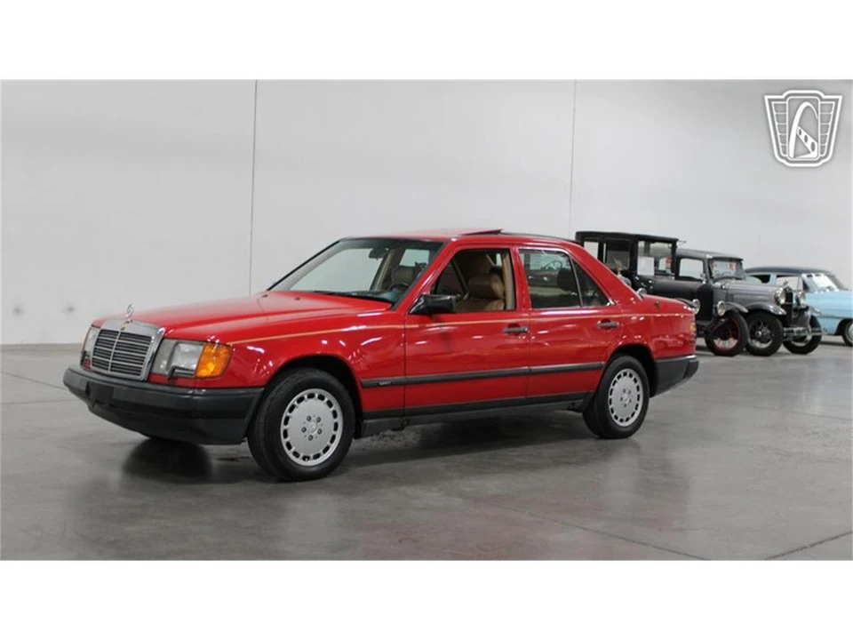 1986 Mercedes-Benz 190E - Image 5 of 31