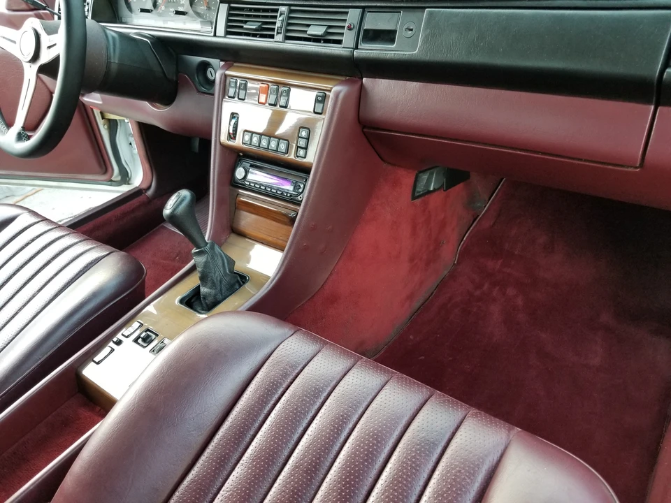1986 Mercedes-Benz W124 E-Class - Image 25 of 31