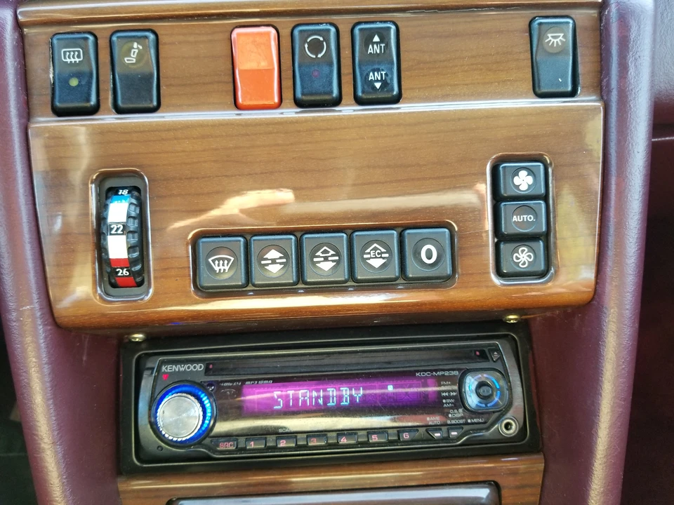 1986 Mercedes-Benz W124 E-Class - Image 27 of 31