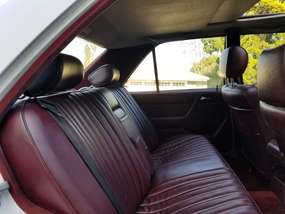 1986 Mercedes-Benz W124 E-Class - Image 31 of 31