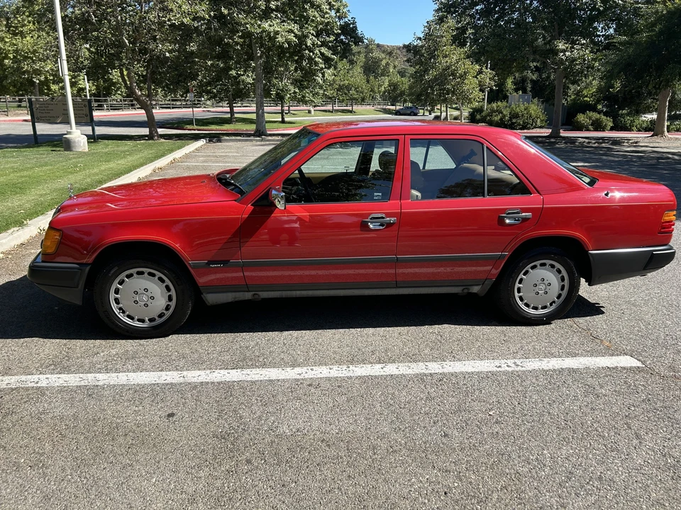 1986 Mercedes-Benz W124 E-Class - Image 4 of 31