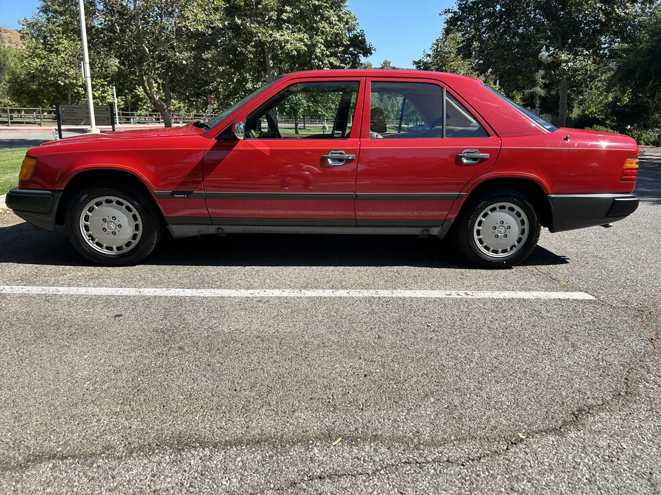 1986 Mercedes-Benz W124 E-Class - Image 5 of 31