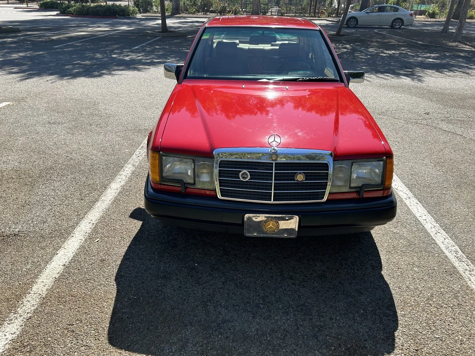 1986 Mercedes-Benz W124 E-Class - Image 15 of 31