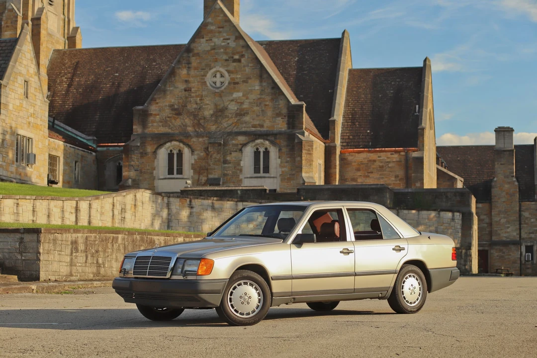 1986 Mercedes-Benz W124 E-Class - Image 14 of 31