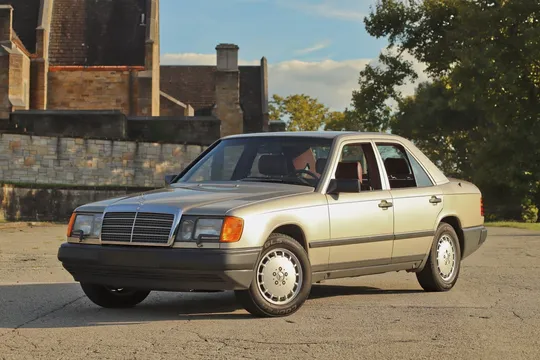 1986 Mercedes-Benz 300E 5-Speed