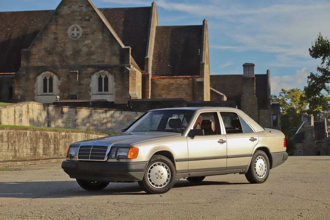 1986 Mercedes-Benz W124 E-Class - Image 13 of 31