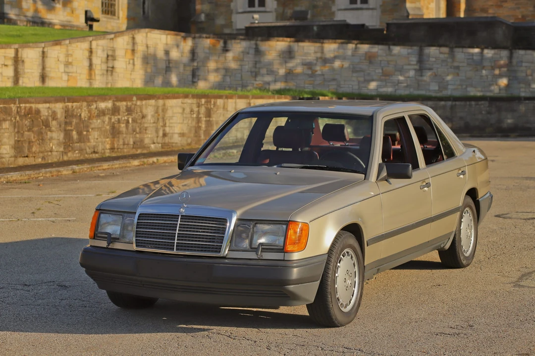 1986 Mercedes-Benz W124 E-Class - Image 6 of 31