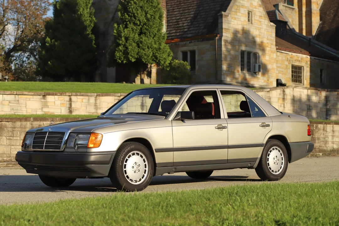 1986 Mercedes-Benz W124 E-Class - Image 16 of 31