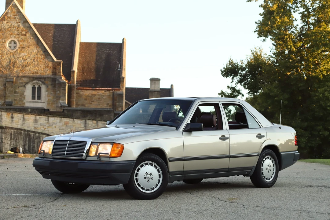 1986 Mercedes-Benz W124 E-Class - Image 27 of 31