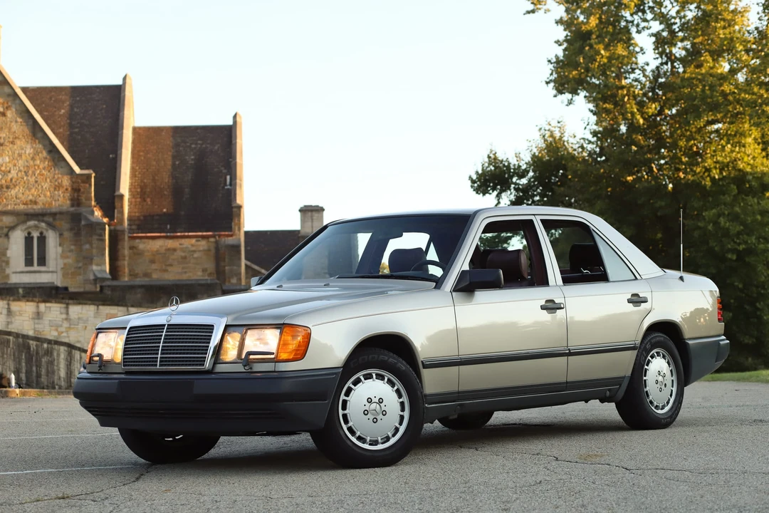 1986 Mercedes-Benz W124 E-Class - Image 26 of 31