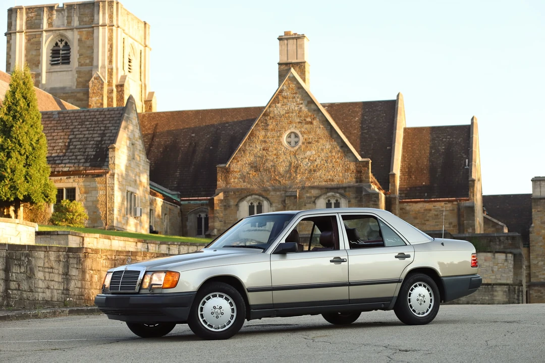 1986 Mercedes-Benz W124 E-Class - Image 28 of 31