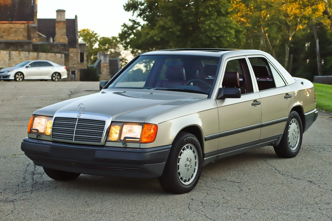 1986 Mercedes-Benz W124 E-Class - Image 20 of 31