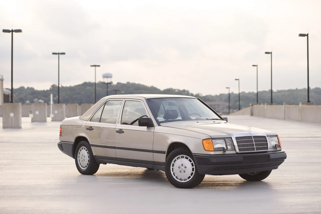 1986 Mercedes-Benz W124 E-Class - Image 4 of 31