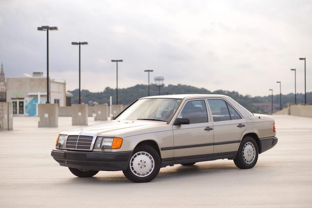 1986 Mercedes-Benz W124 E-Class - Image 31 of 31