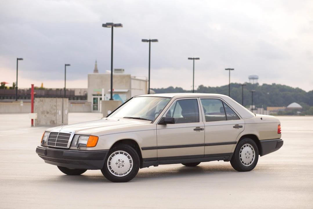 1986 Mercedes-Benz W124 E-Class - Image 28 of 31