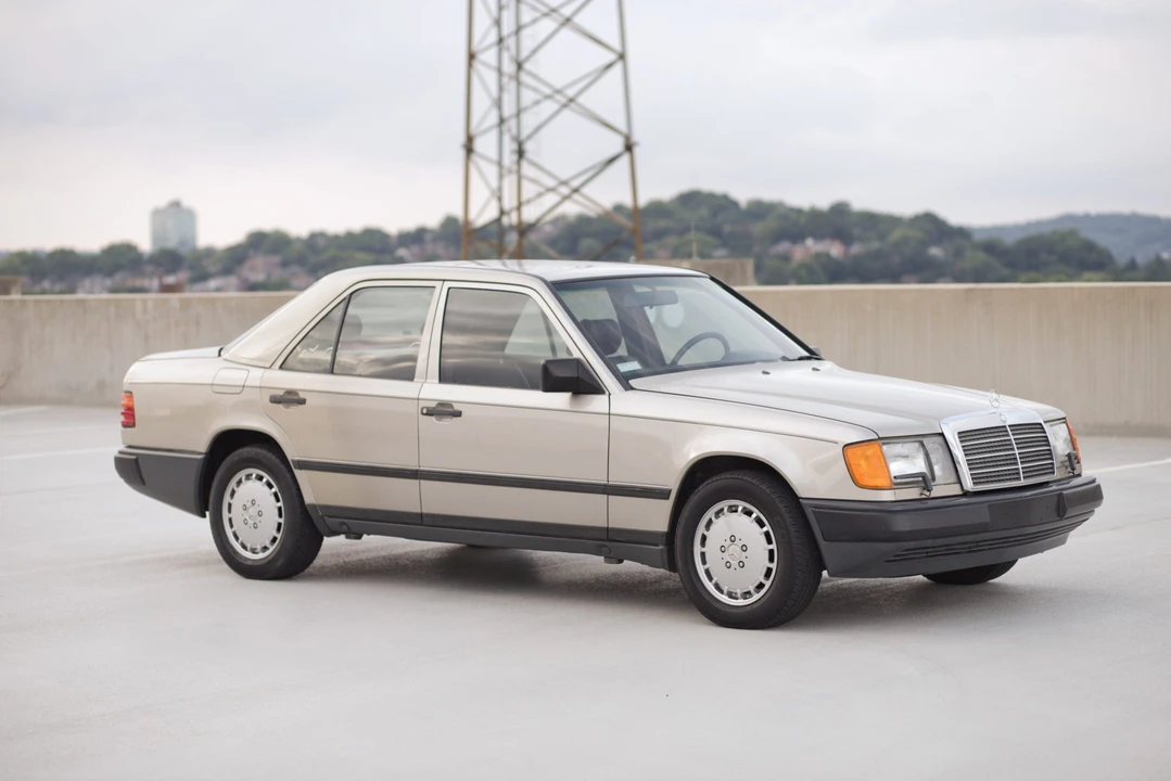 1986 Mercedes-Benz W124 E-Class - Image 7 of 31