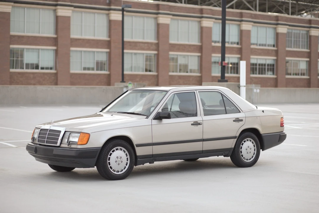 1986 Mercedes-Benz W124 E-Class - Image 29 of 31