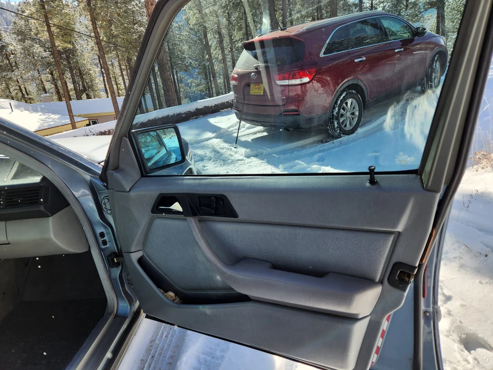 1986 Mercedes-Benz W124 E-Class - Image 23 of 31