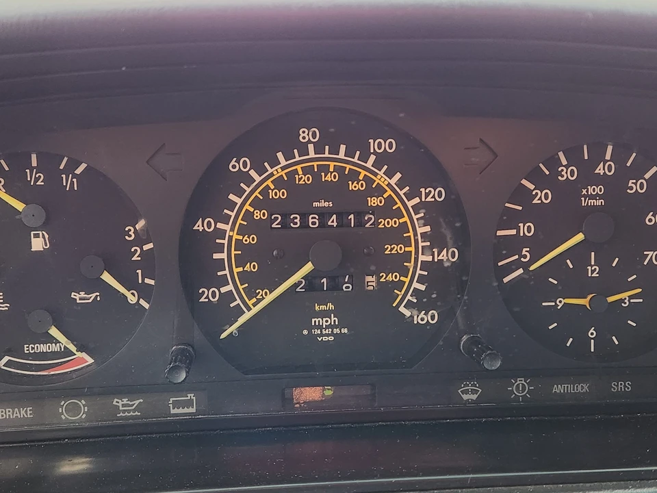 1986 Mercedes-Benz W124 E-Class - Image 26 of 31