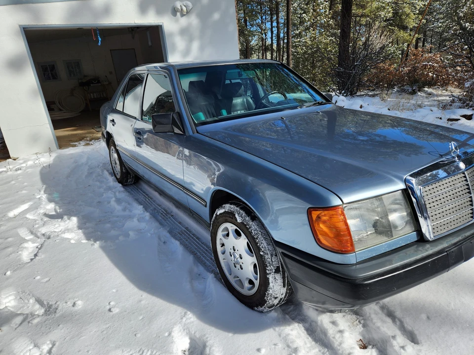 1986 Mercedes-Benz W124 E-Class - Image 7 of 31