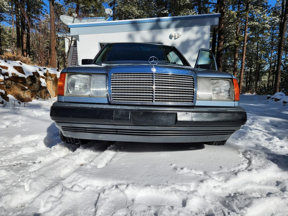 1986 Mercedes-Benz W124 E-Class - Image 9 of 31