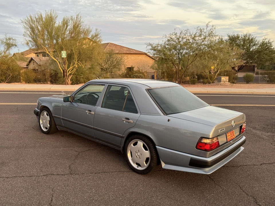 1986 Mercedes-Benz W124 E-Class - Image 23 of 31