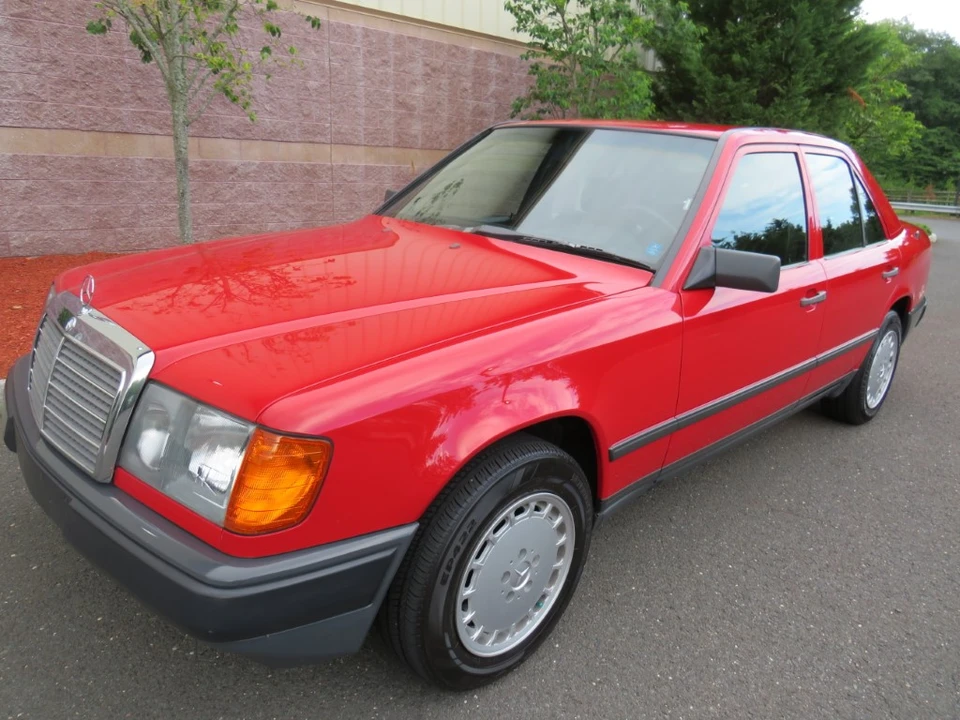1986 Mercedes-Benz W124 E-Class - Image 9 of 31