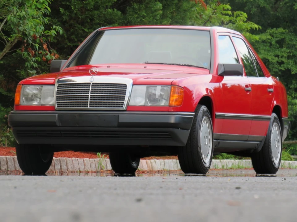 1986 Mercedes-Benz W124 E-Class - Image 11 of 31