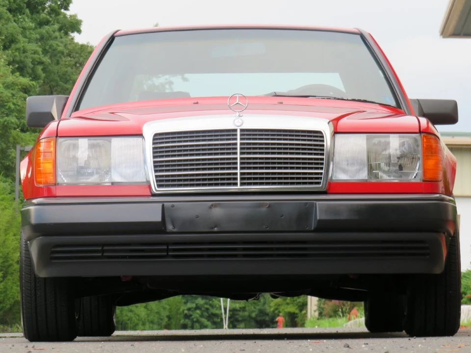 1986 Mercedes-Benz W124 E-Class - Image 12 of 31