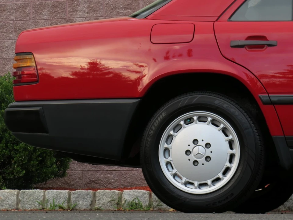 1986 Mercedes-Benz W124 E-Class - Image 31 of 31
