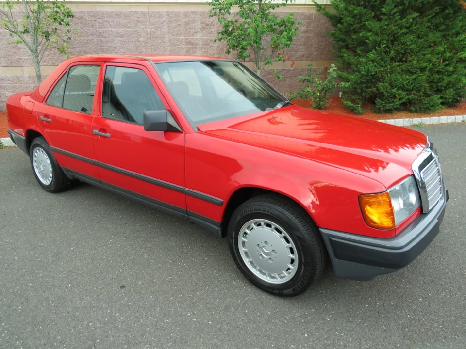 1986 Mercedes-Benz W124 E-Class - Image 16 of 31