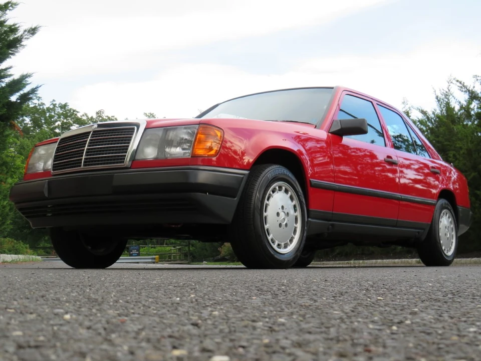 1986 Mercedes-Benz W124 E-Class - Image 8 of 31