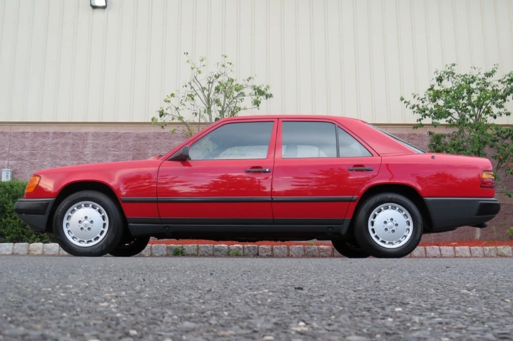 1986 Mercedes-Benz W124 E-Class - Image 29 of 31