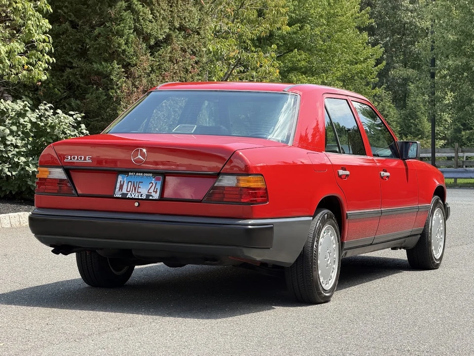 1986 Mercedes-Benz W124 E-Class - Image 22 of 31