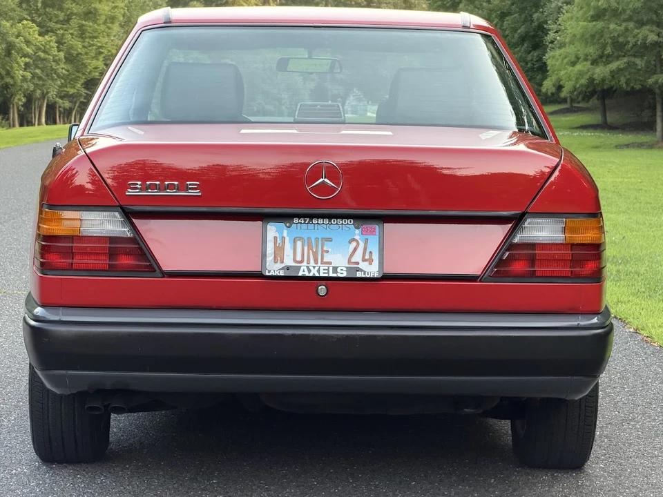 1986 Mercedes-Benz W124 E-Class - Image 23 of 31