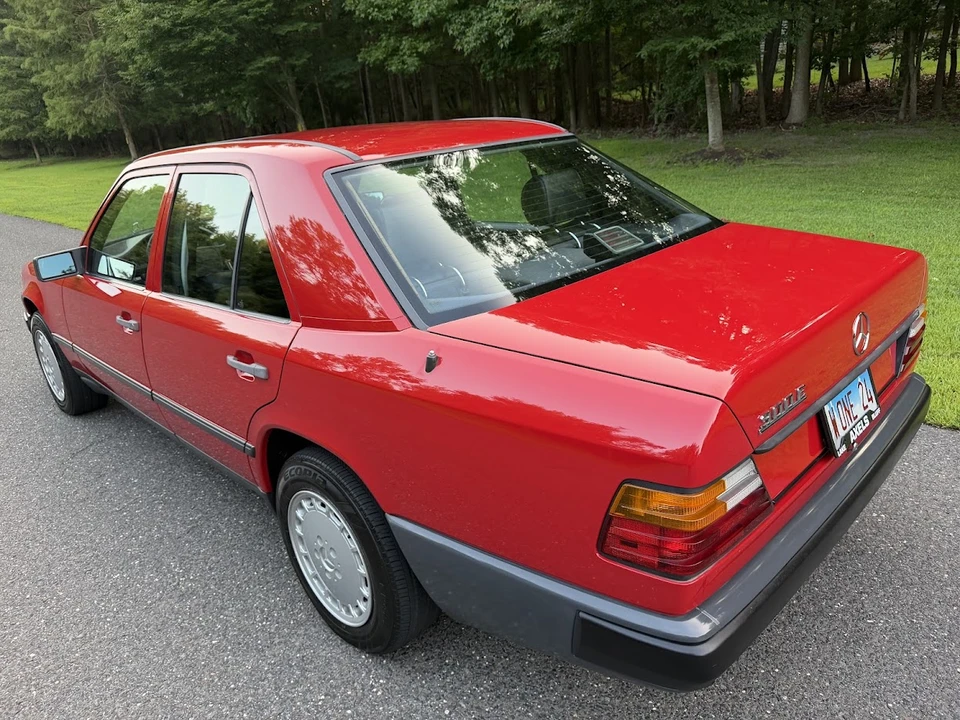 1986 Mercedes-Benz W124 E-Class - Image 27 of 31