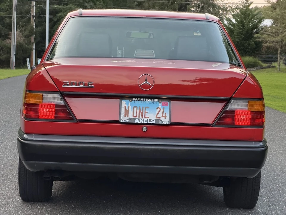 1986 Mercedes-Benz W124 E-Class - Image 25 of 31