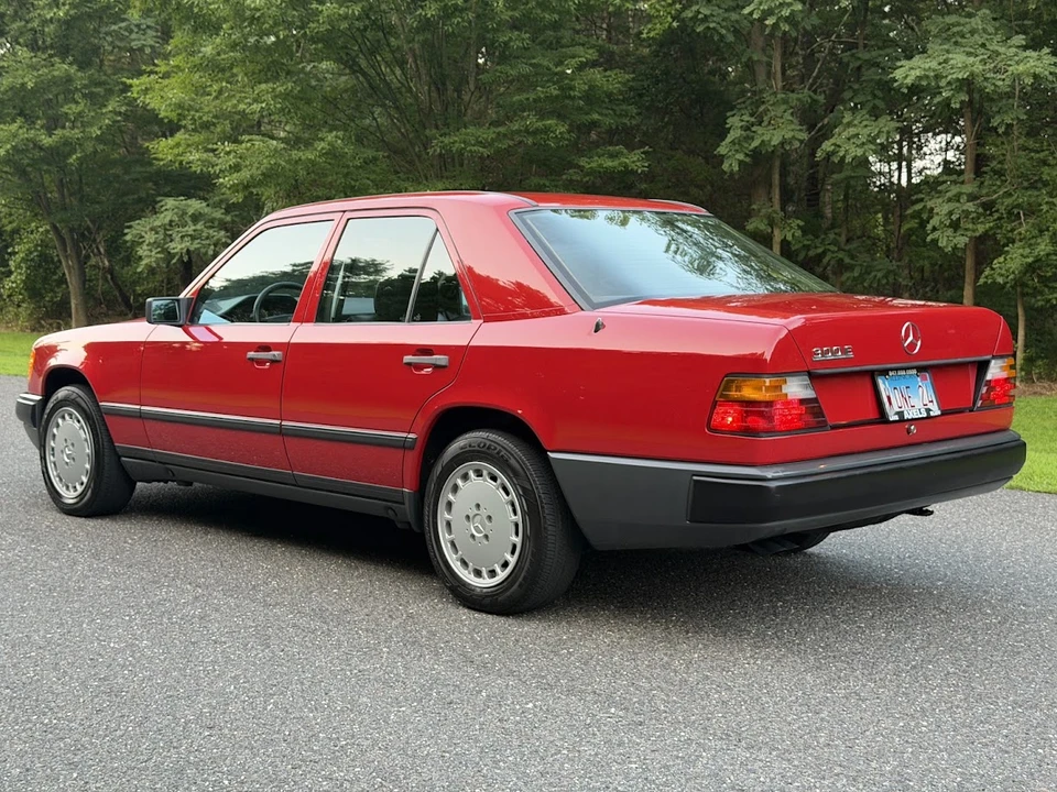 1986 Mercedes-Benz W124 E-Class - Image 28 of 31