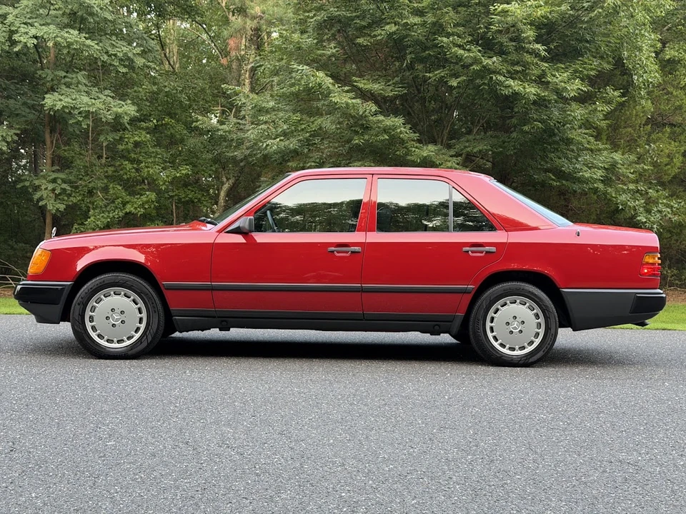 1986 Mercedes-Benz W124 E-Class - Image 31 of 31