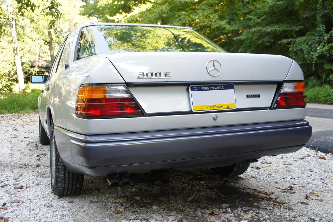 1986 Mercedes-Benz W124 E-Class - Image 6 of 31
