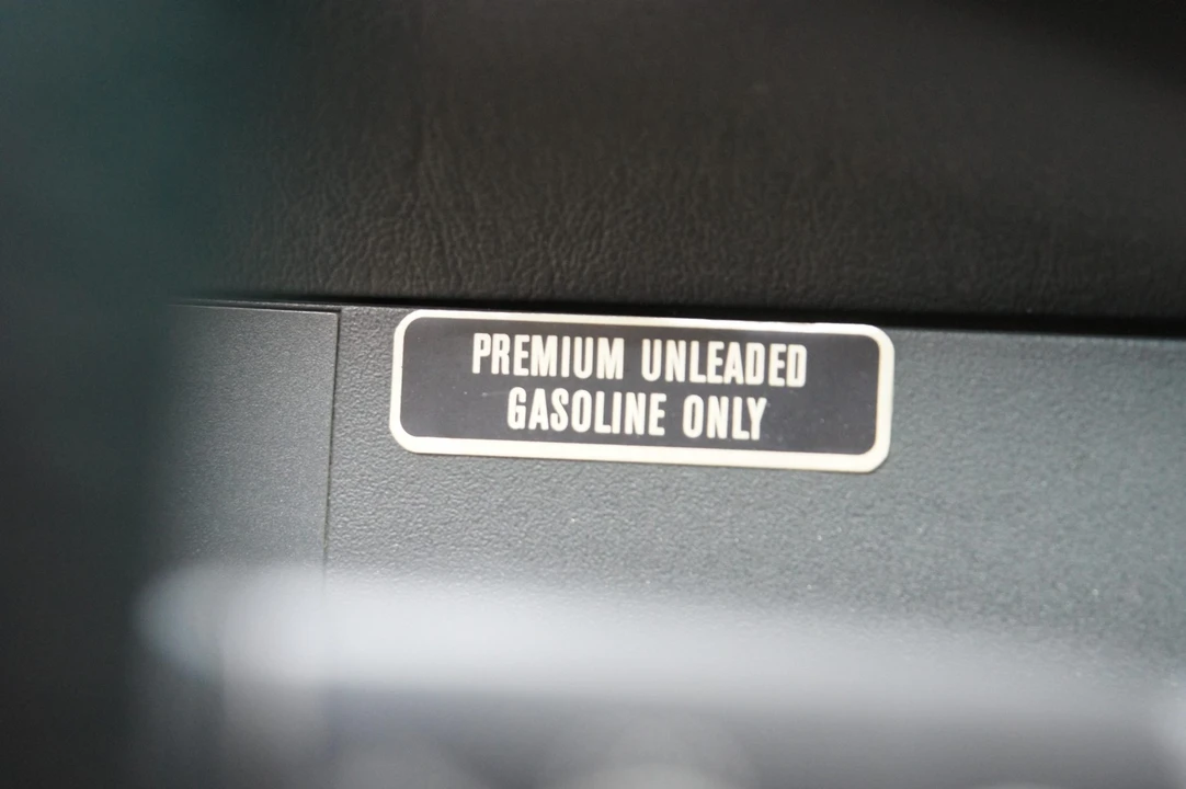 1986 Mercedes-Benz W124 E-Class - Image 30 of 31
