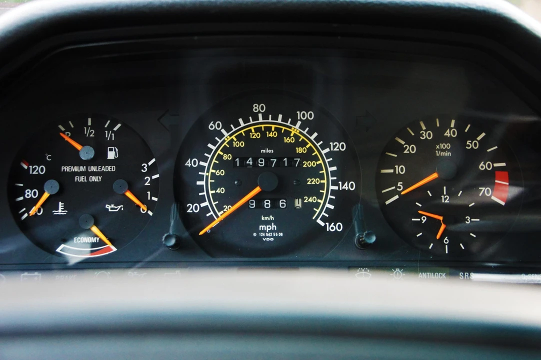 1986 Mercedes-Benz W124 E-Class - Image 31 of 31