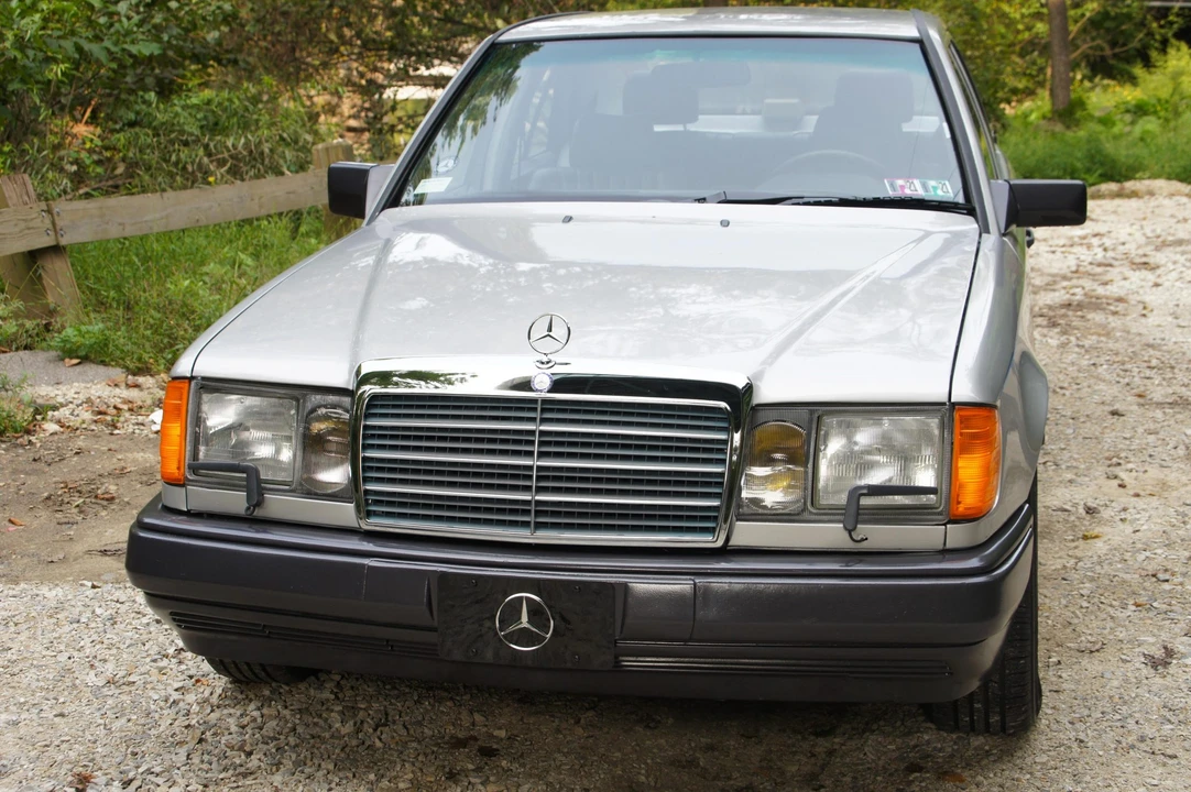 1986 Mercedes-Benz W124 E-Class - Image 8 of 31