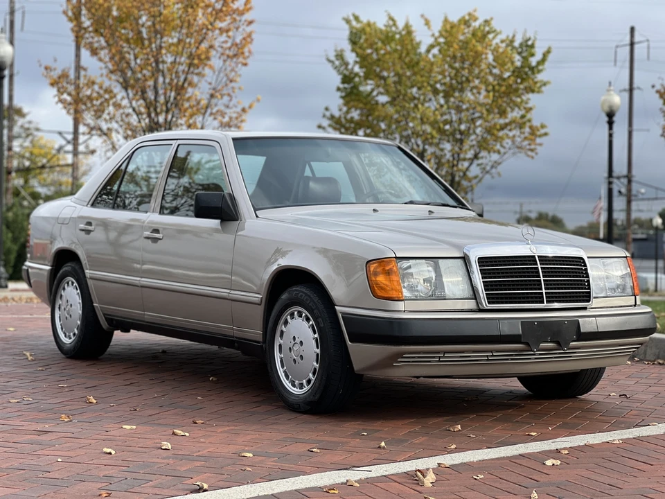 1986 Mercedes-Benz W124 E-Class - Image 15 of 31