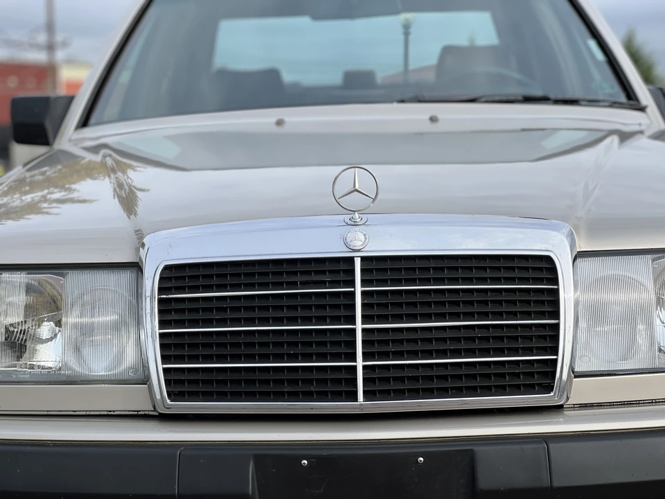 1986 Mercedes-Benz W124 E-Class - Image 17 of 31