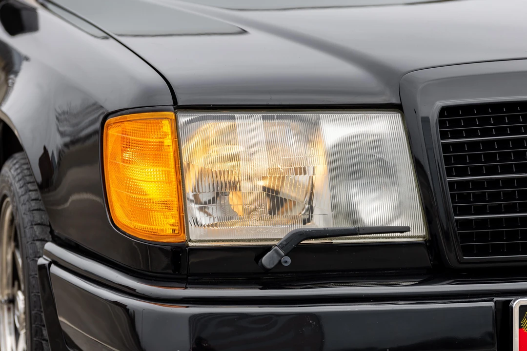 1986 Mercedes-Benz W124 E-Class - Image 18 of 31