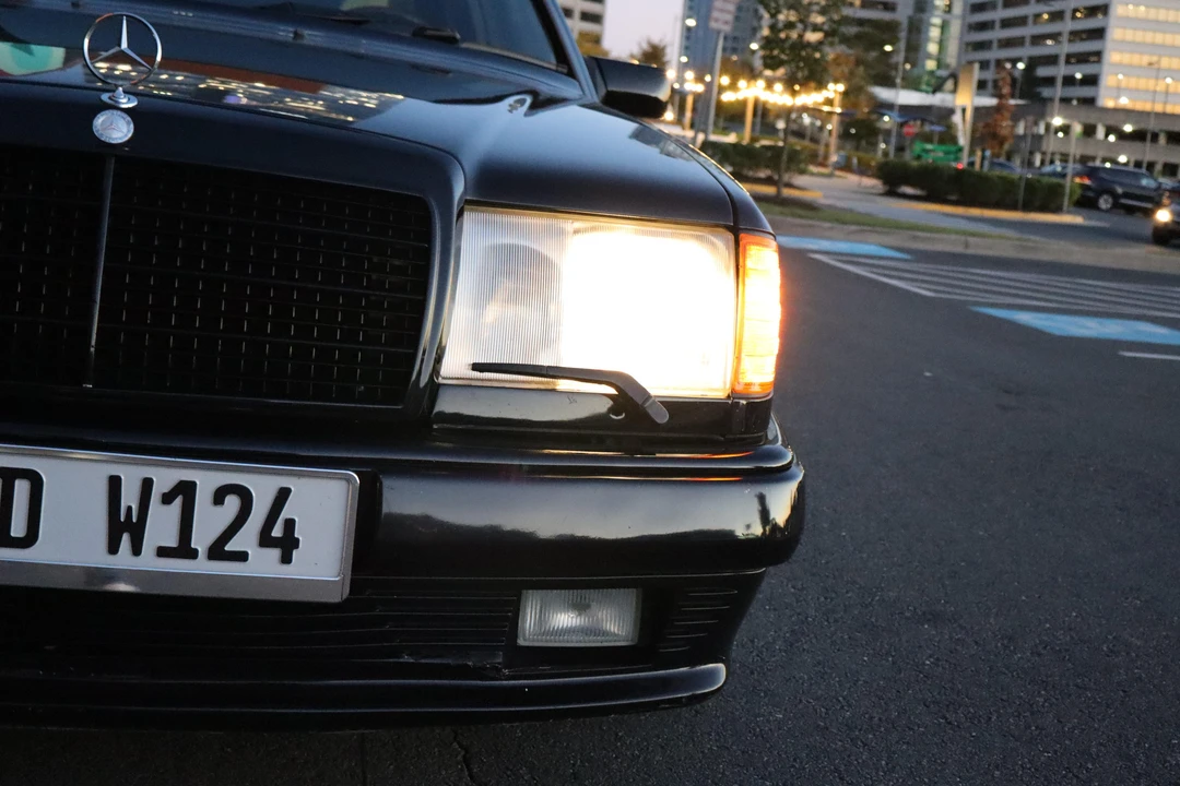 1986 Mercedes-Benz W124 E-Class - Image 19 of 31