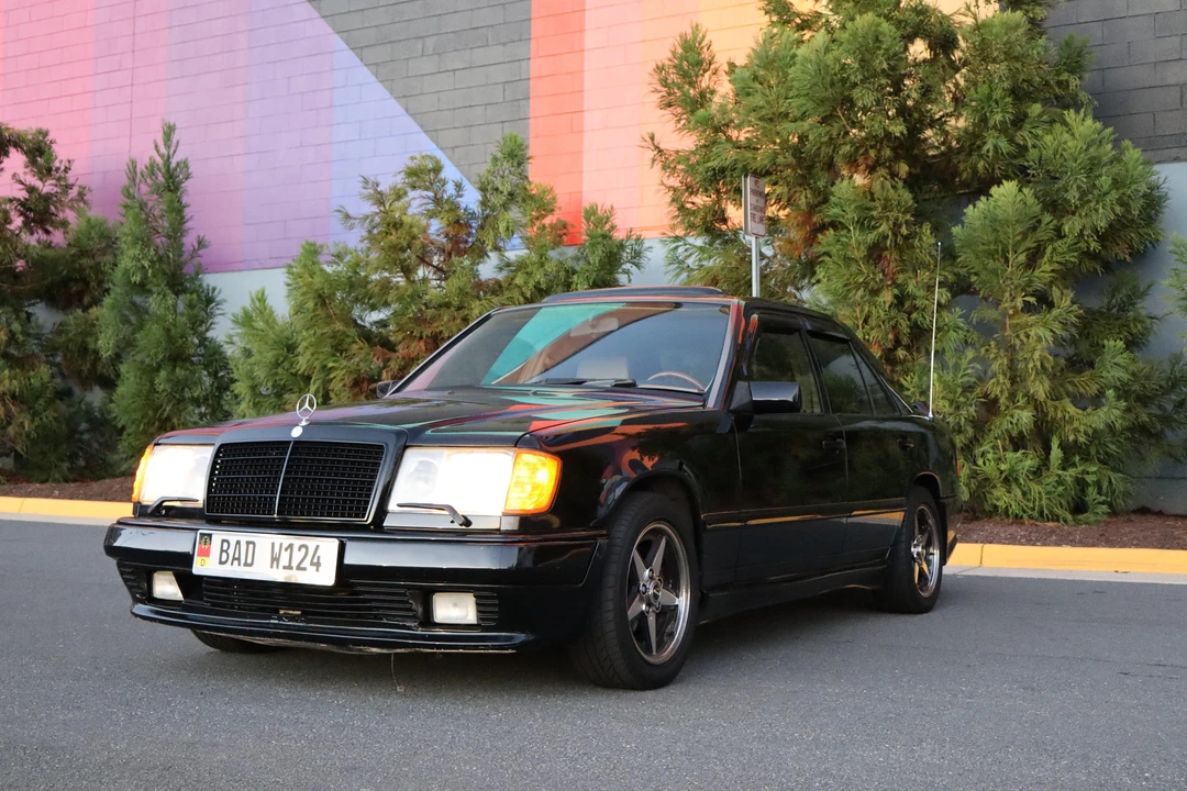 1986 Mercedes-Benz W124 E-Class - Image 8 of 31