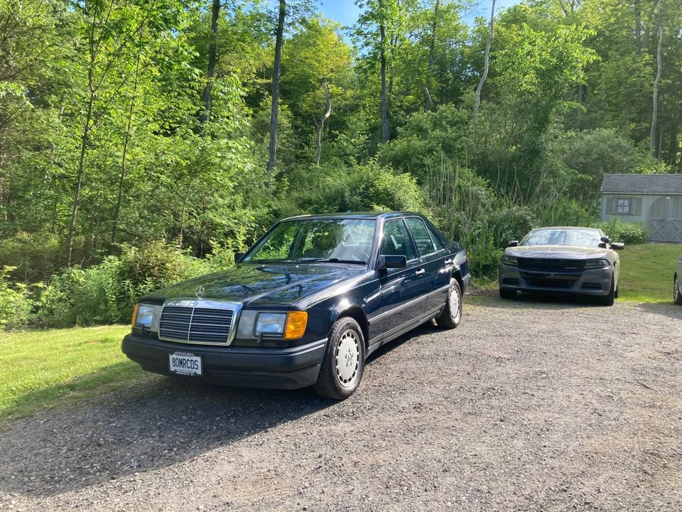 1986 Mercedes-Benz W124 E-Class - Image 16 of 17